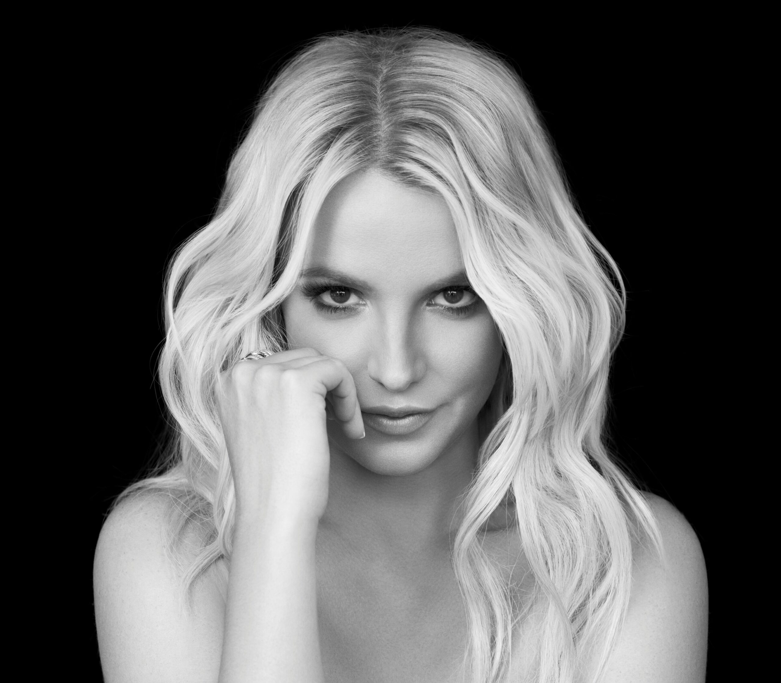 The Vanishing Act: Britney Spears Cuts All Ties, Igniting a New Wave of Global Concern
