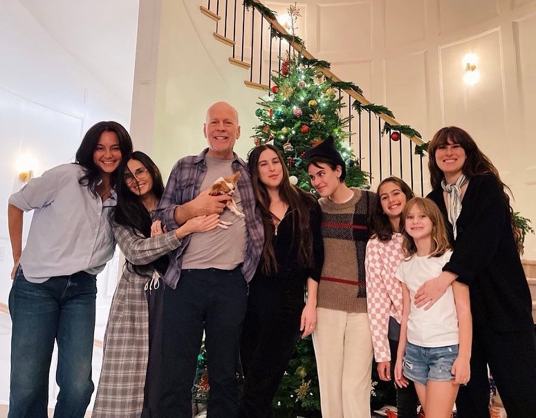 The Logistics of Grief- Inside the Willis Family&rsquo;s _Devastating_ Christmas Restructuring